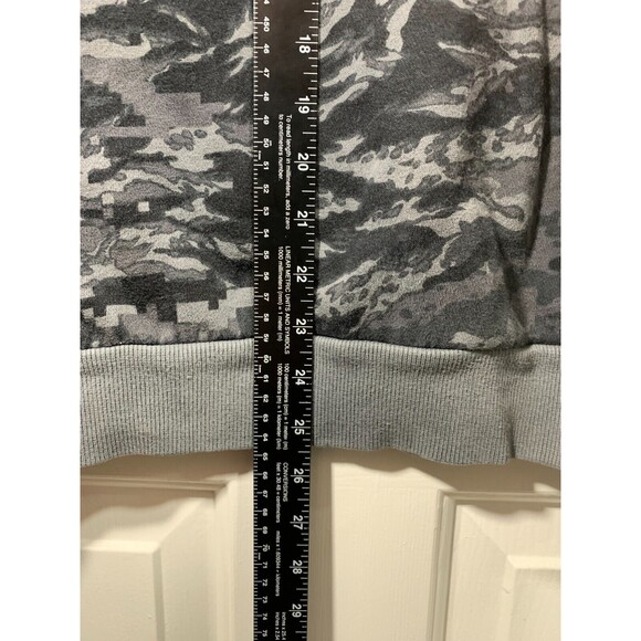 Youth Under Armour Gray Camo Camouflage Pullover Hoodie YXL (XL) Large Pocket - Picture 14 of 15
